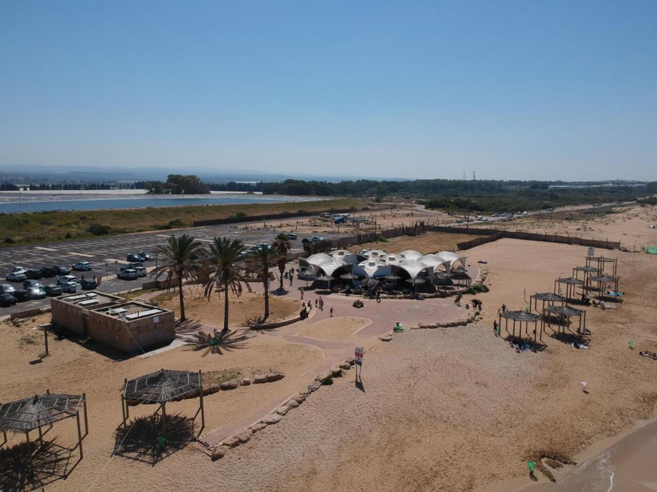 Betzet Beach Campsite 호텔 Bezet 외부 사진